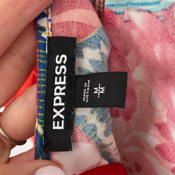 Red Dress - Picture 3 of 3